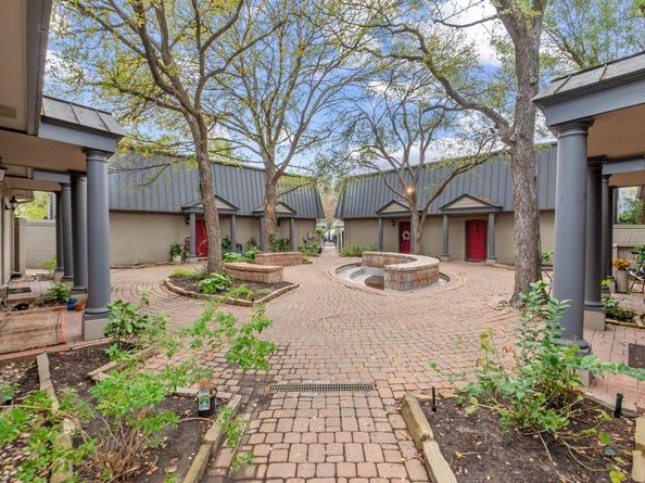 2500 Steck Ave 22, Austin TX 78757