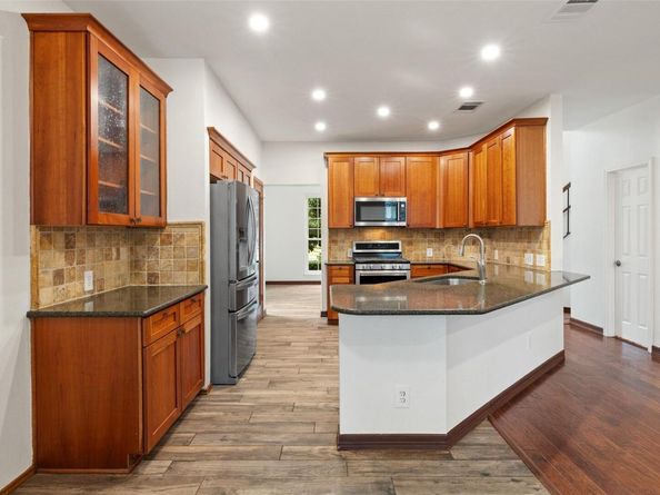 3912 Newland DR, Round Rock TX 78681