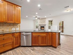 3912 Newland DR, Round Rock TX 78681