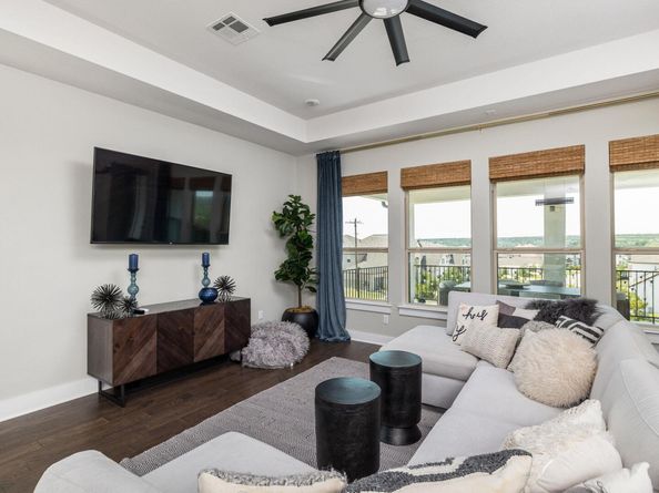 4437 Lucabella LN, Leander TX 78641