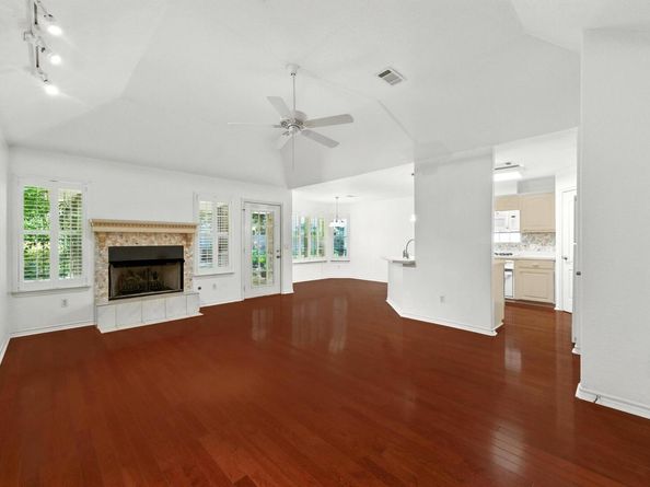 125 Melissa CT, Georgetown TX 78628