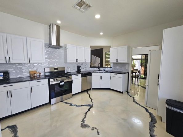 11806 Prairie Hen LN, Austin TX 78758