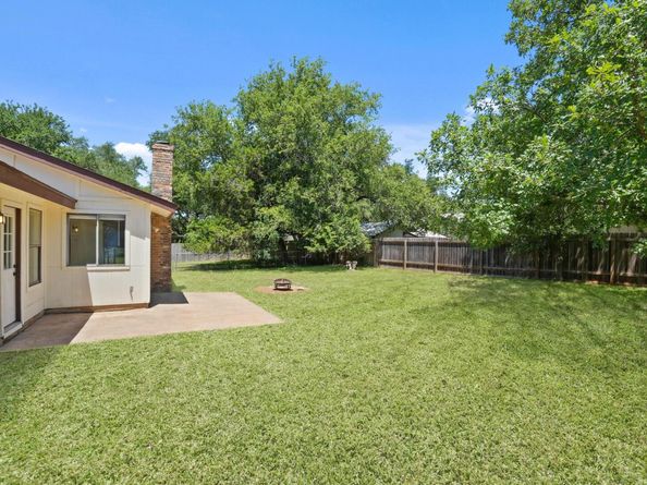 132 Spanish Oak DR, Georgetown TX 78628