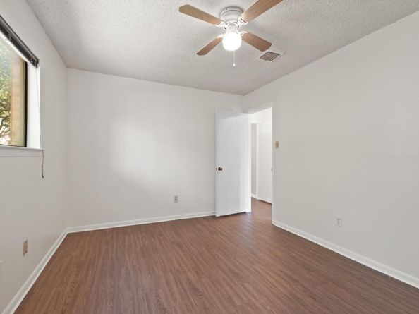 132 Spanish Oak DR, Georgetown TX 78628