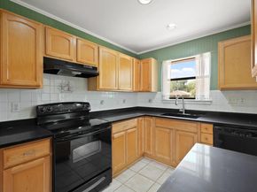 132 Spanish Oak DR, Georgetown TX 78628