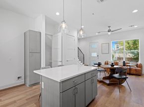 2805 McCurdy ST 12, Austin TX 78723