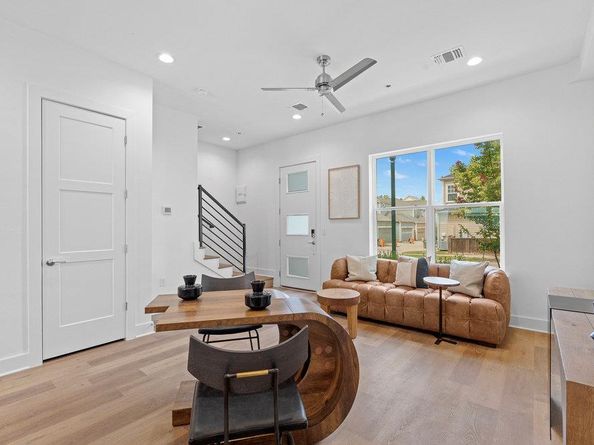 2805 McCurdy ST 12, Austin TX 78723