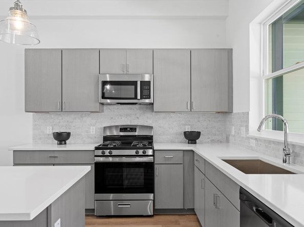 2805 McCurdy ST 12, Austin TX 78723