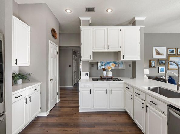 11503 Kempwood DR, Austin TX 78750