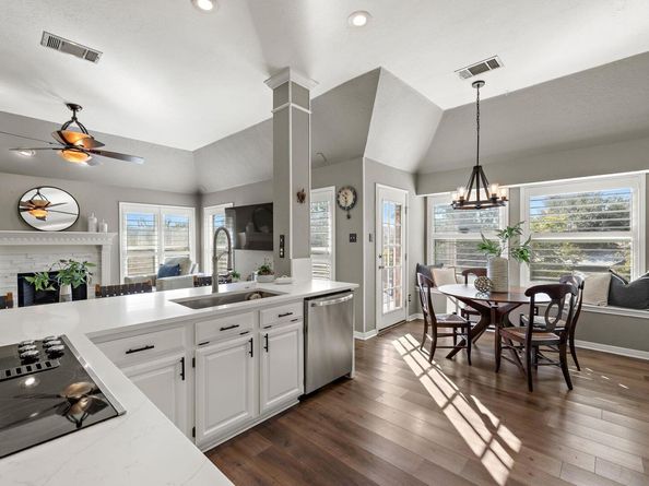 11503 Kempwood DR, Austin TX 78750