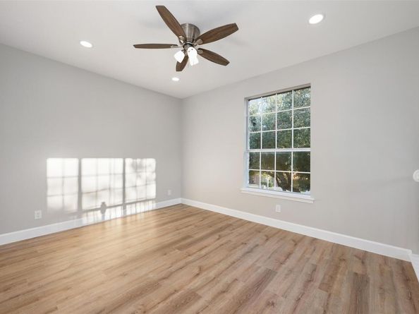 126 Copperleaf RD, Lakeway TX 78734