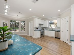 126 Copperleaf RD, Lakeway TX 78734