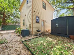 1904 Garden ST B, Austin TX 78702