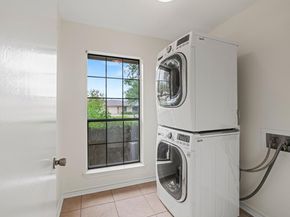 105 Tallwood DR, Georgetown TX 78628