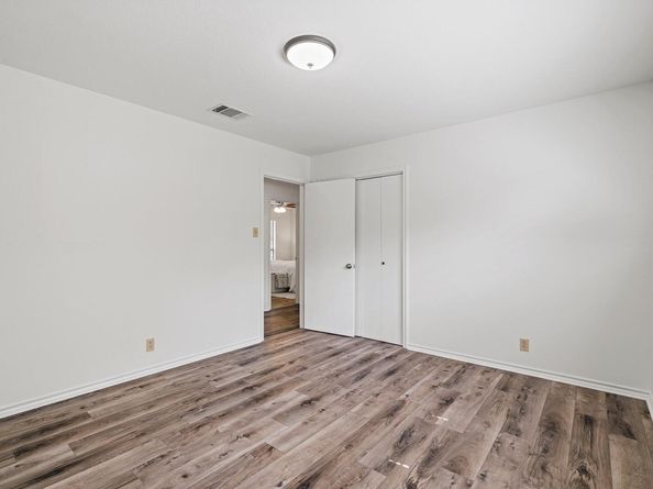 105 Tallwood DR, Georgetown TX 78628