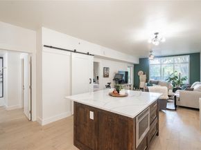 54 Rainey ST 314, Austin TX 78701