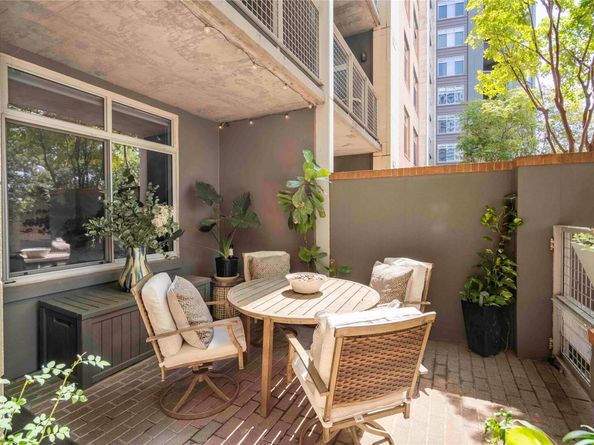 54 Rainey ST 314, Austin TX 78701