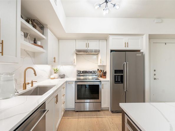 54 Rainey ST 314, Austin TX 78701