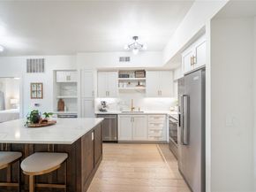 54 Rainey ST 314, Austin TX 78701