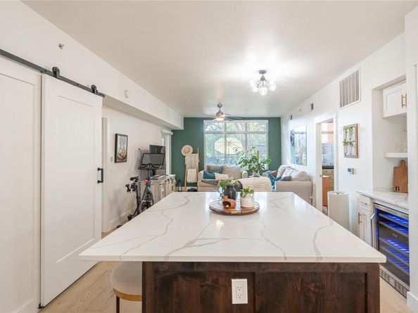 54 Rainey ST 314, Austin TX 78701