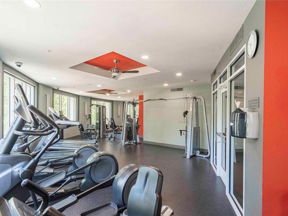 54 Rainey ST 314, Austin TX 78701