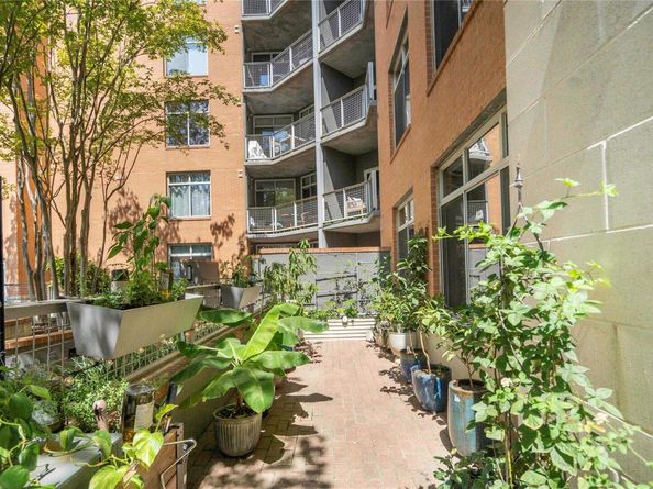 54 Rainey ST 314, Austin TX 78701