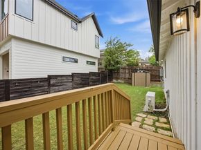 5116 Heflin LN 1, Austin TX 78721