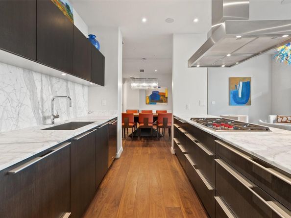 210 Lavaca ST 2505, Austin TX 78701