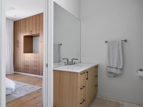 1410 Woodlawn RD B, Austin TX 78703