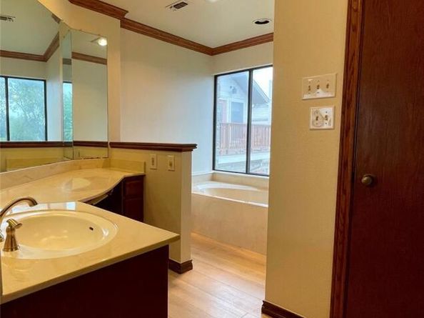 4324 Far West BLVD, Austin TX 78731