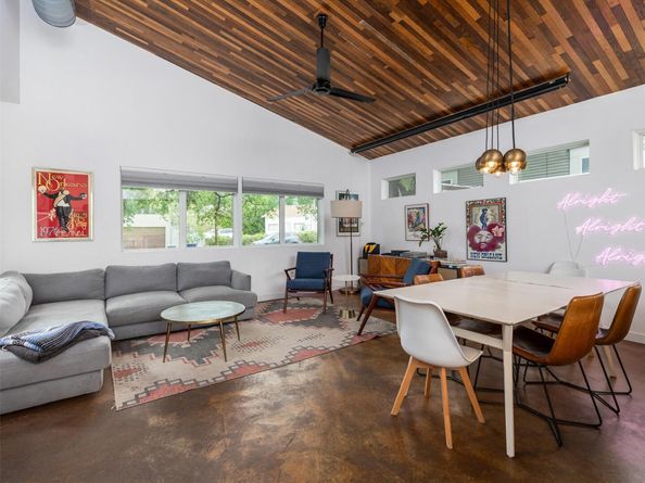 1109 Angelina ST, Austin TX 78702
