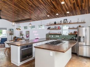 1109 Angelina ST, Austin TX 78702