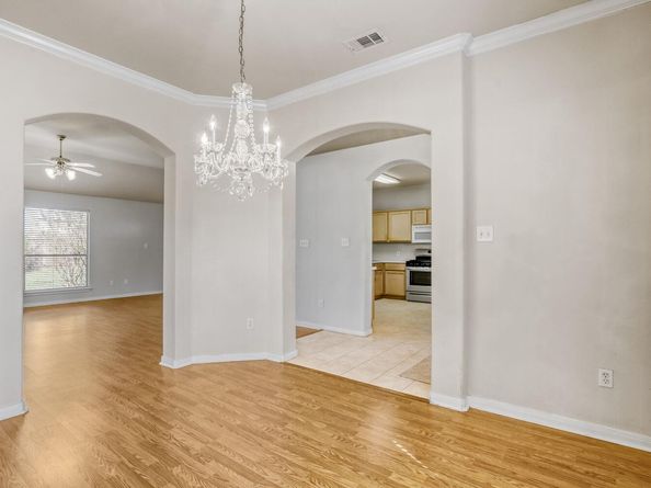 700 Runners RDG, Pflugerville TX 78660