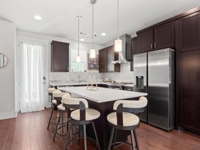 7924 Yellow Thistle TRL 39, Austin TX 78735