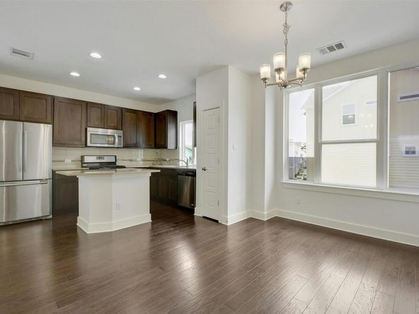 1901 Warely LN 292C, Austin TX 78741
