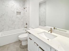 3614 Abbate CIR B, Austin TX 78721