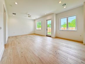 3614 Abbate CIR B, Austin TX 78721