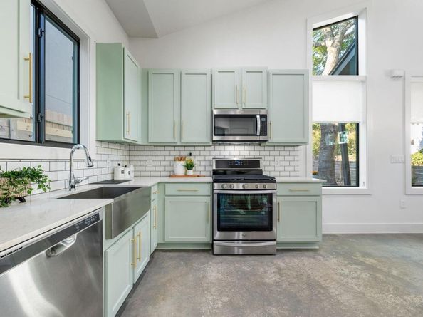 1118 Algarita Ave 1, Austin TX 78704