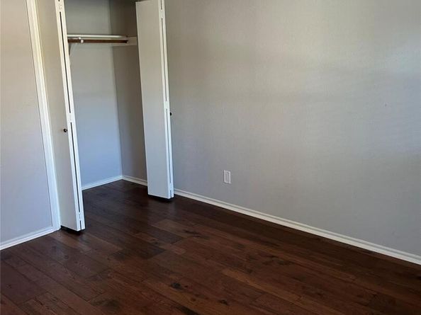 6803 Fence Line DR, Austin TX 78749