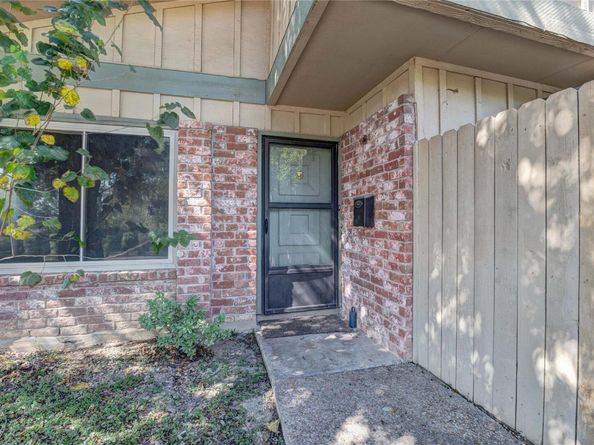901 E Village LN, Austin TX 78758