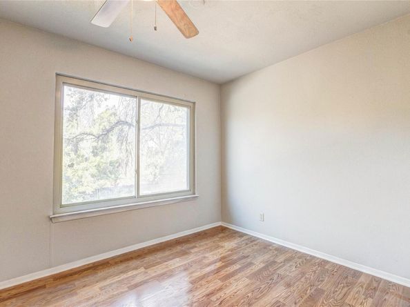 901 E Village LN, Austin TX 78758
