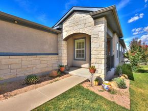 106 Kickapoo Creek LN, Georgetown TX 78633