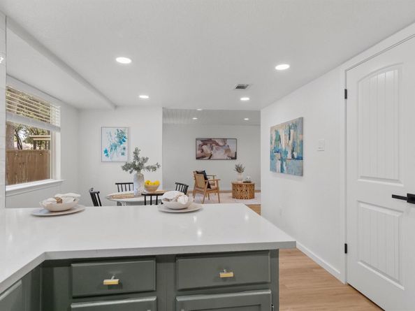 9730 Anderson Village DR, Austin TX 78729