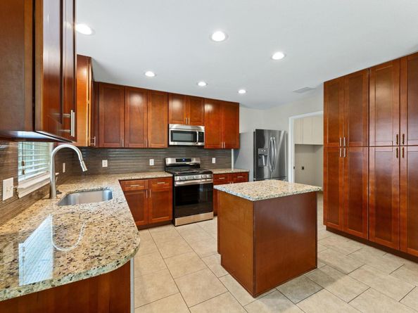 816 Rusk RD, Round Rock TX 78665