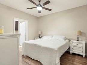 1900 Barton Springs RD 5033, Austin TX 78704