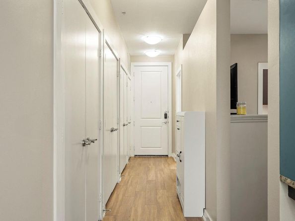 1900 Barton Springs RD 5033, Austin TX 78704