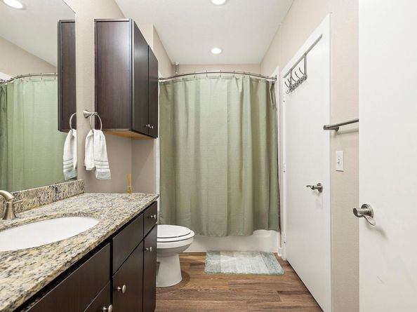 1900 Barton Springs RD 5033, Austin TX 78704