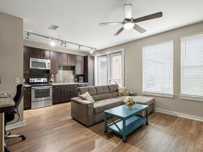 1900 Barton Springs RD 5033, Austin TX 78704
