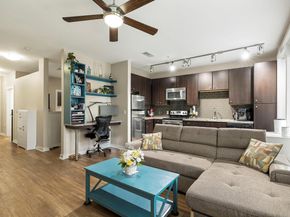 1900 Barton Springs RD 5033, Austin TX 78704