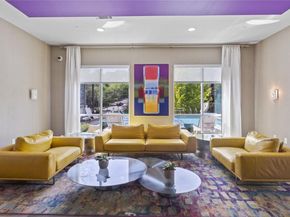 1900 Barton Springs RD 5033, Austin TX 78704